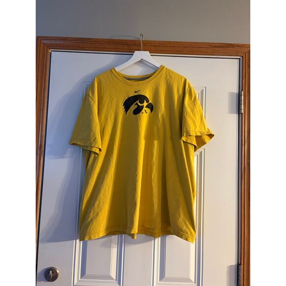 Nike Iowa Hawkeyes T-shirt, size 3XL - Picture 1 of 3